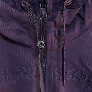 Lululemon reversible zip-up hoodie w thumb holes
